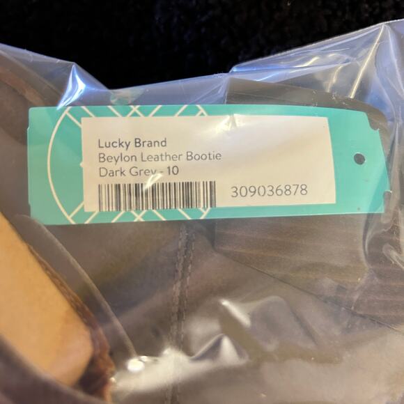 Lucky Brand Beylon Boot 10 Gray NWOT Nubuck Suede Zip Ankle Booties Western - Picture 6 of 7